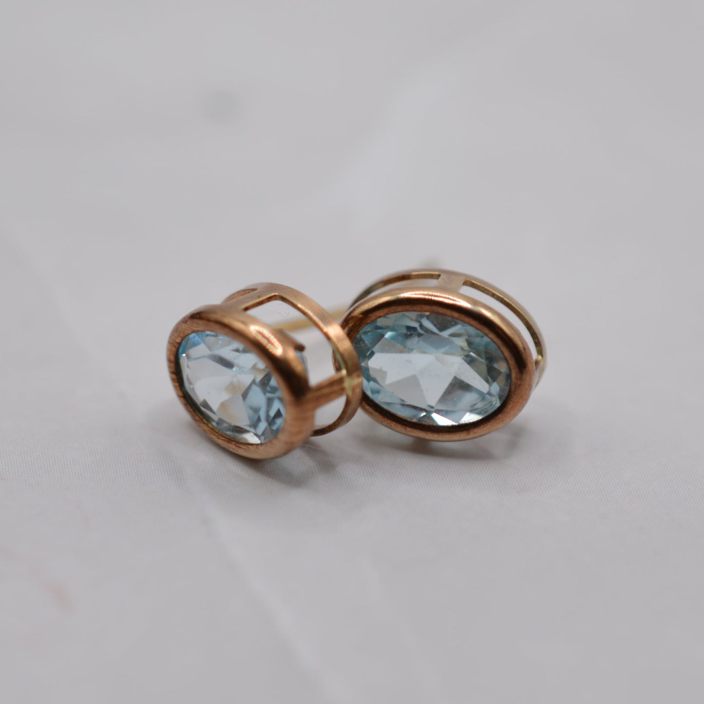 9ct Gold Blue Topaz Bezel-Set Stud Earrings