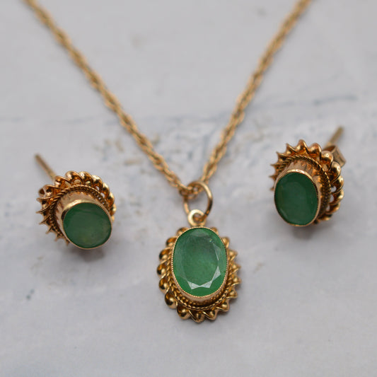 1980s 9ct Gold Emerald Pendant Necklace & Stud Earrings Set