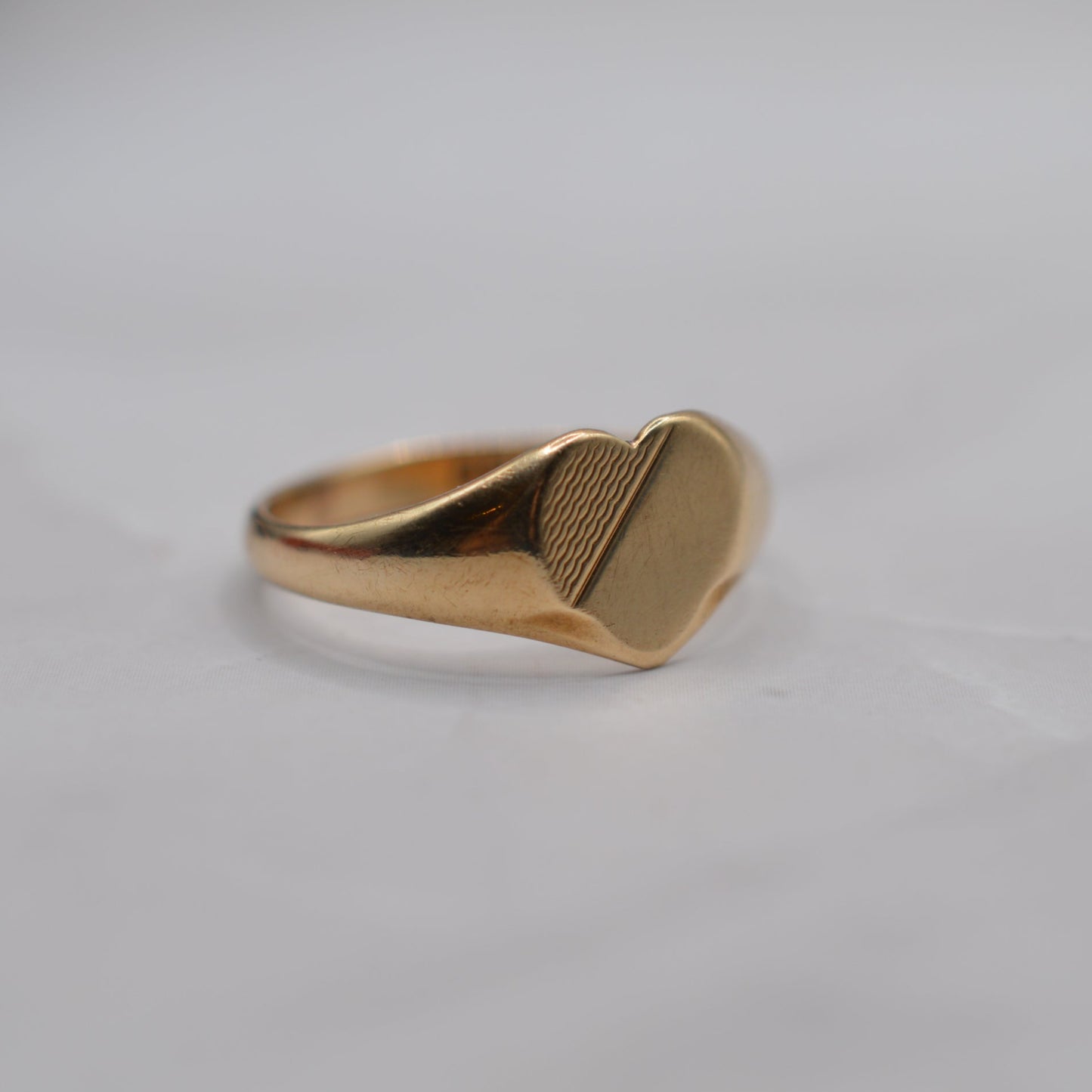 1950s Vintage 9ct Gold Heart Signet Ring