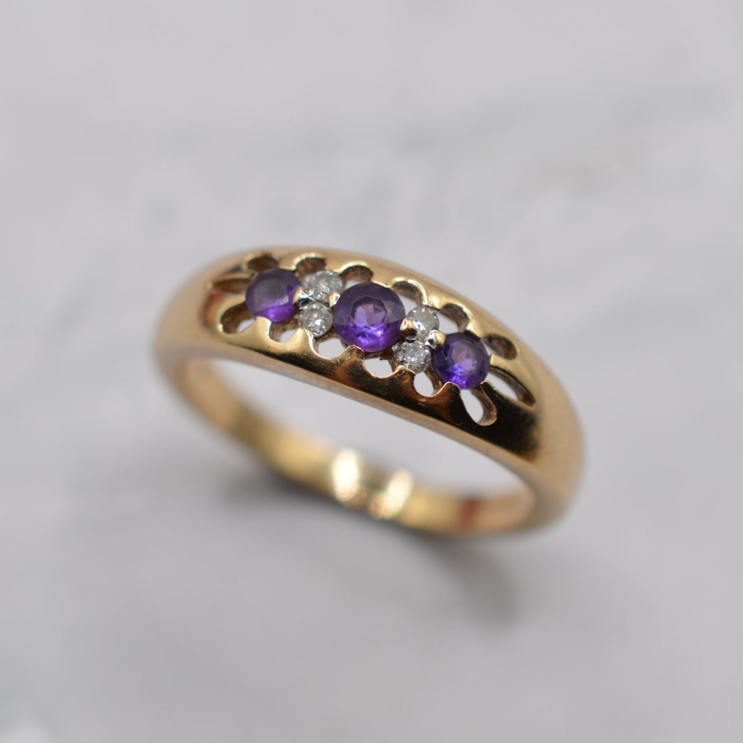 Y2K 9ct Gold Amethyst & Diamond Seven-Stone Ring