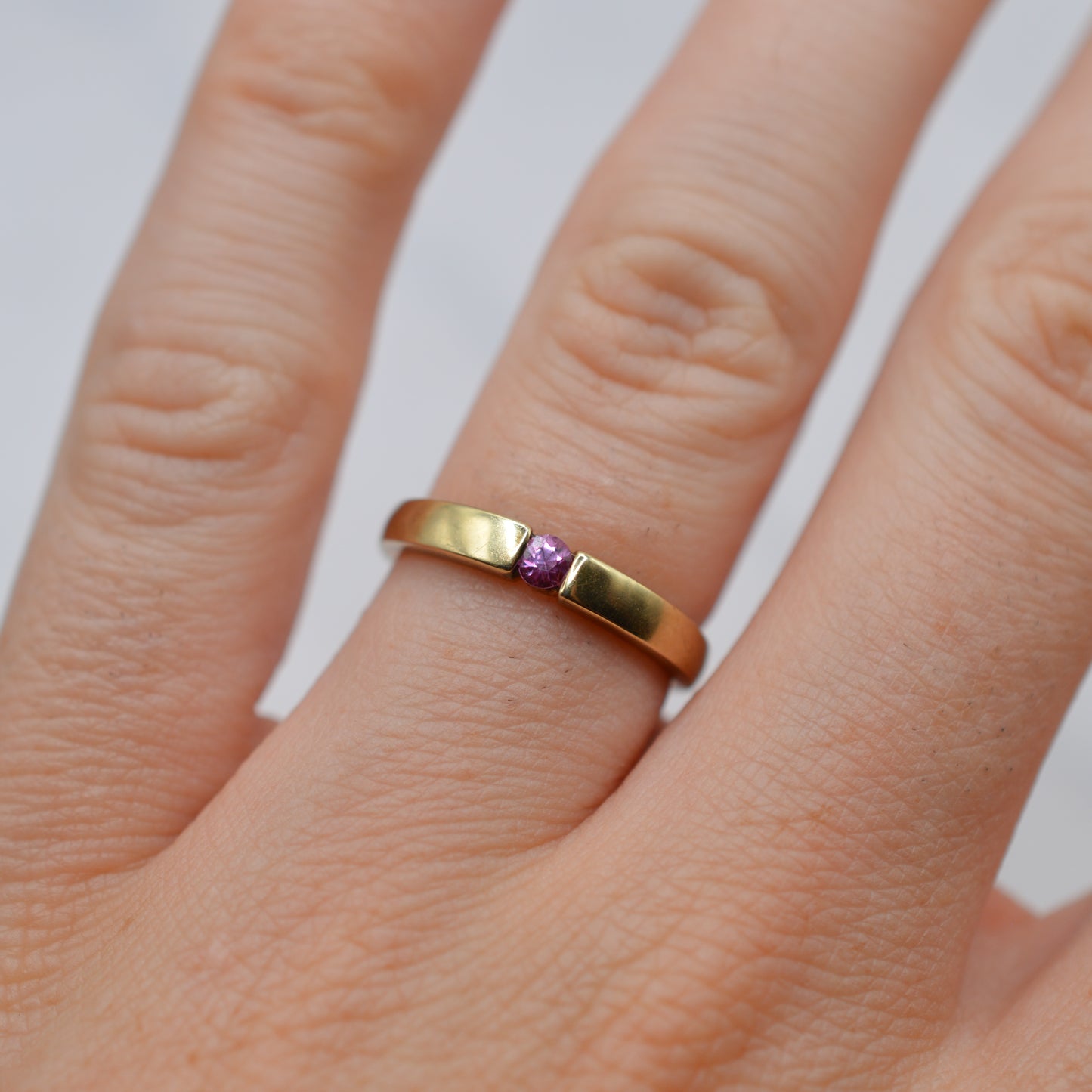 Y2K 9ct Gold Pink Sapphire Ring