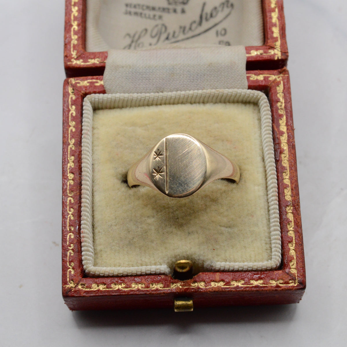 1970s Vintage 9ct Gold Star-Engraved Signet Ring