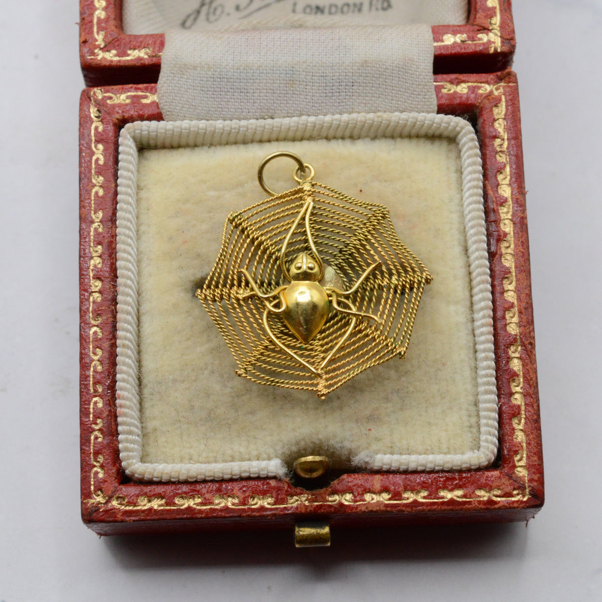 1970s Vintage 9ct Gold Spiderweb Pendant