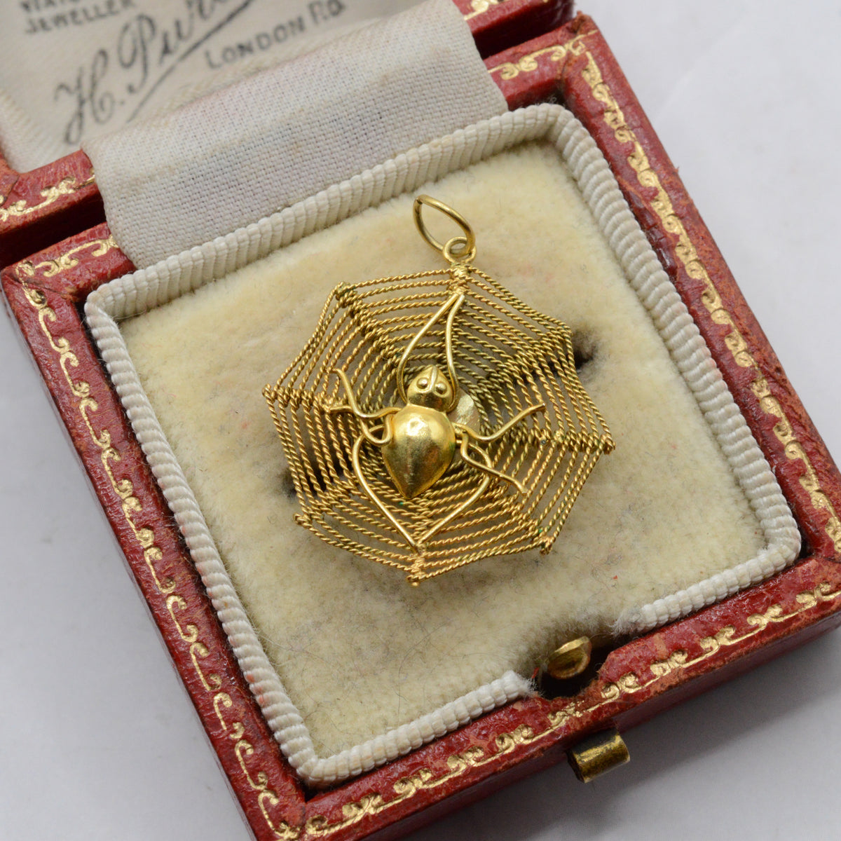 1970s Vintage 9ct Gold Spiderweb Pendant