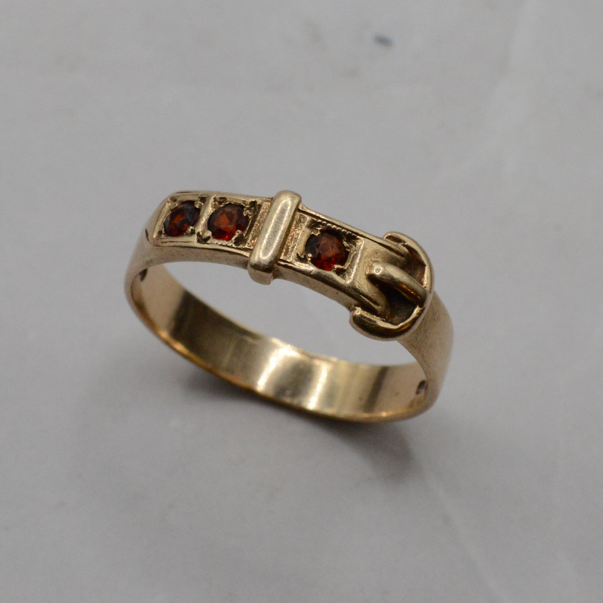 1970s Vintage 9ct Gold Garnet Buckle Ring