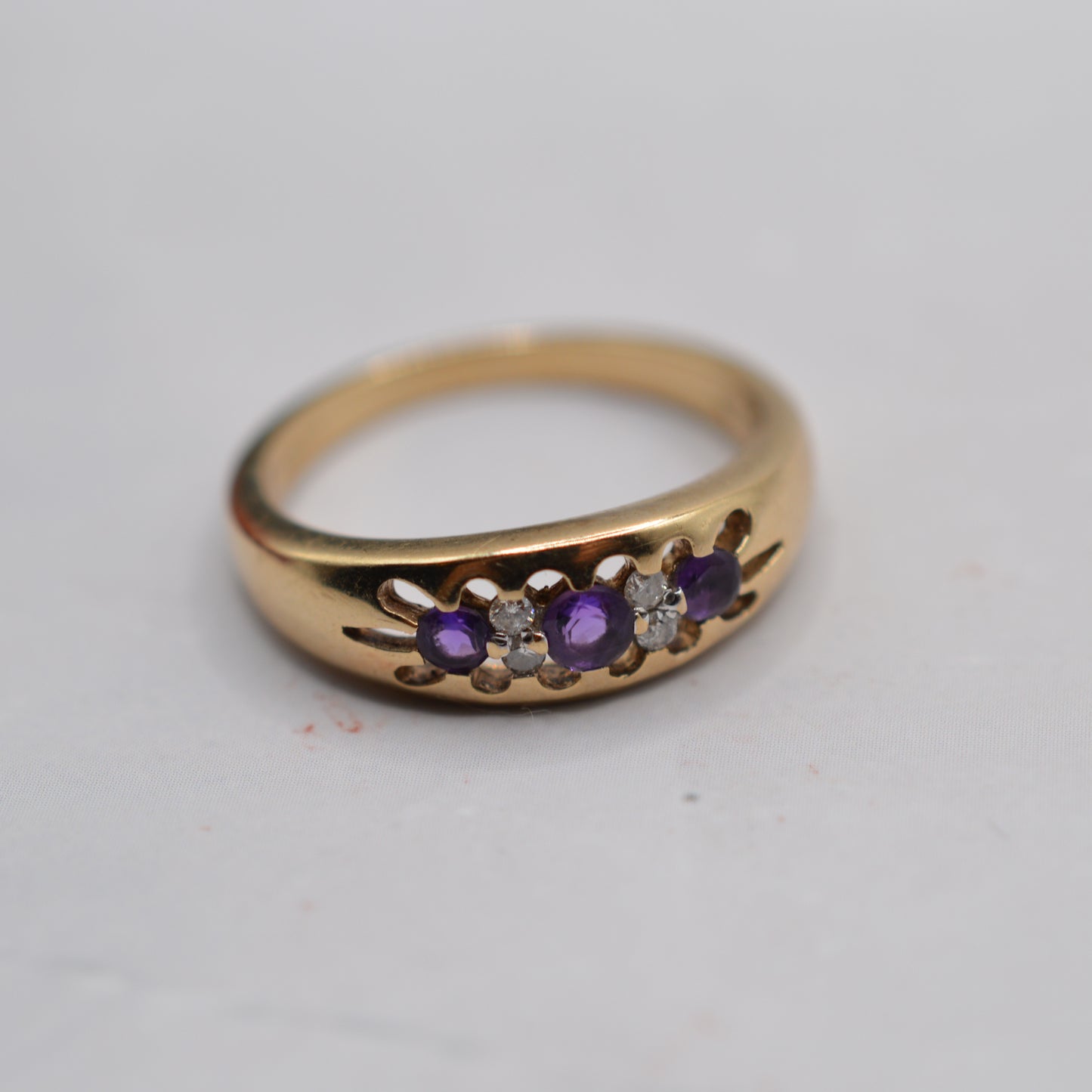 Y2K 9ct Gold Amethyst & Diamond Seven-Stone Ring