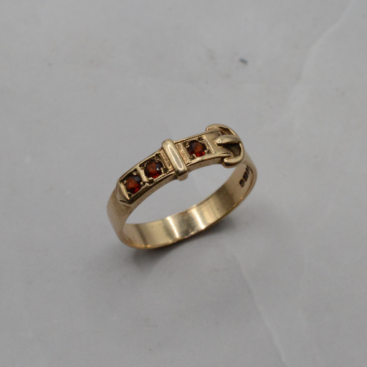 1970s Vintage 9ct Gold Garnet Buckle Ring