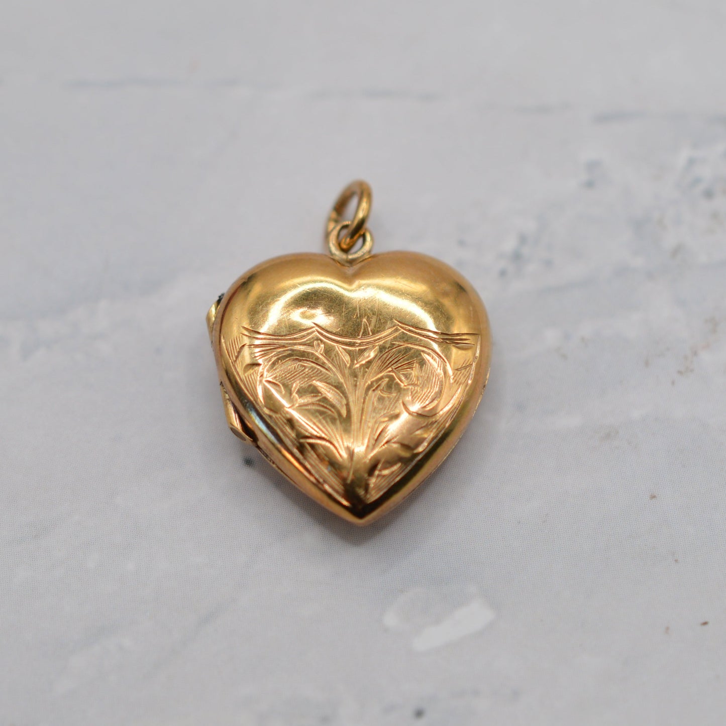 1955 Vintage 9ct Gold Heart Locket Pendant