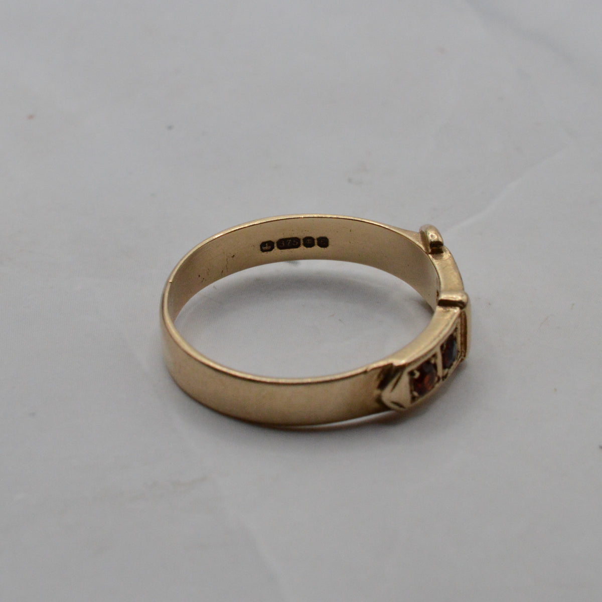 1970s Vintage 9ct Gold Garnet Buckle Ring