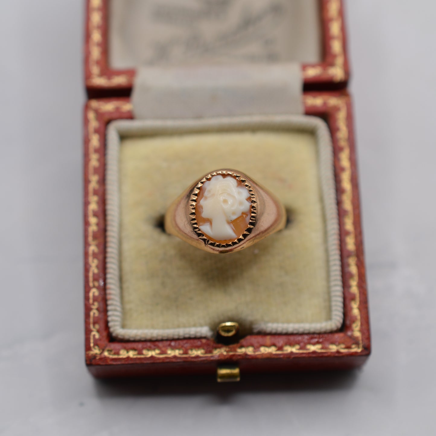 1970s Vintage Chunky 9ct Gold Cameo Signet Ring