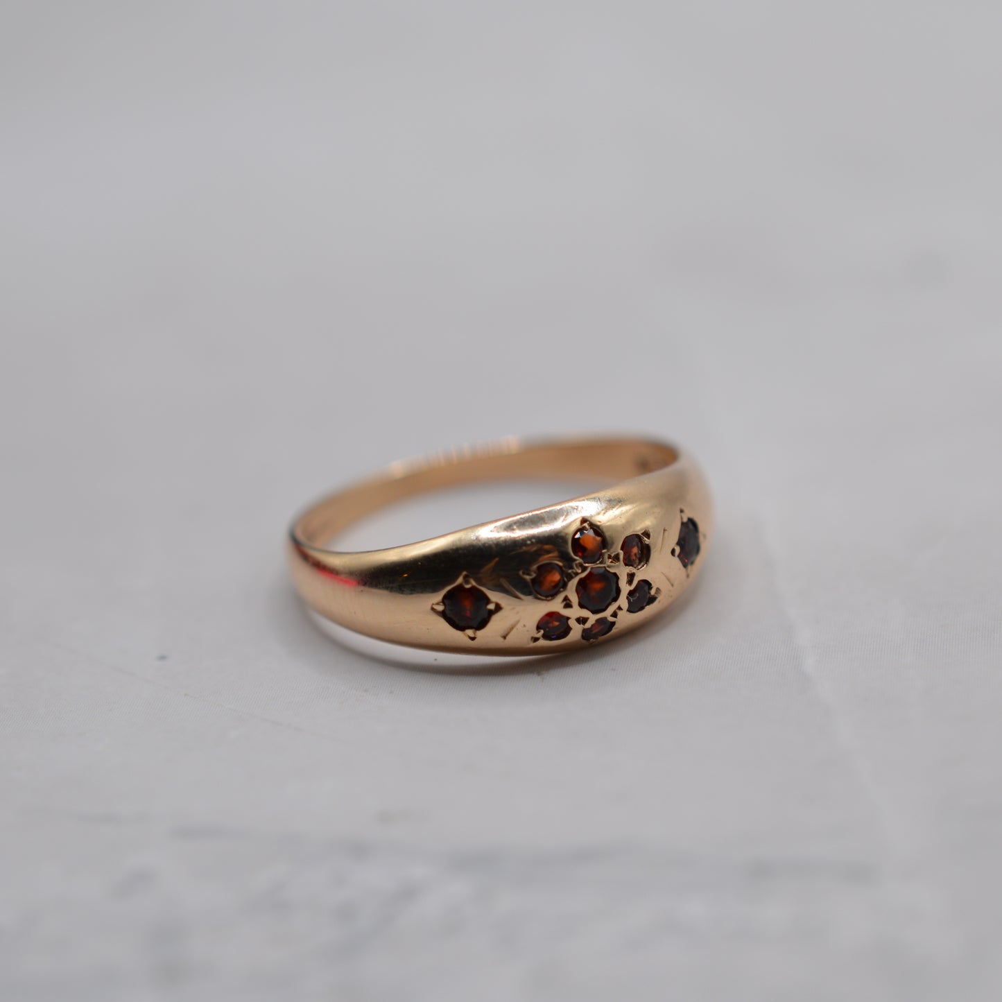 9ct Gold Garnet Floral Dome Ring