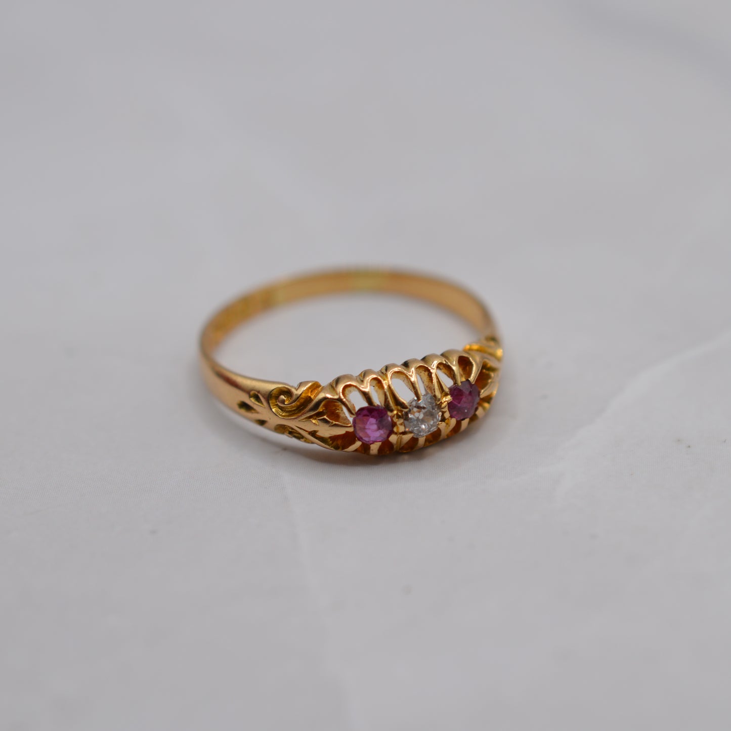 Antique Edwardian 1906 18ct Gold Ruby & Diamond Trilogy Ring