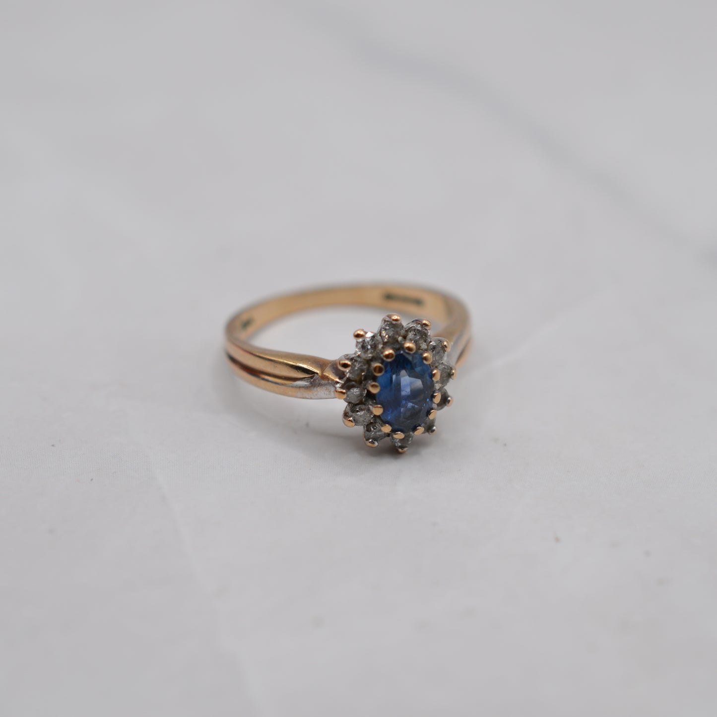 9ct Gold Sapphire & Diamond Cluster Ring