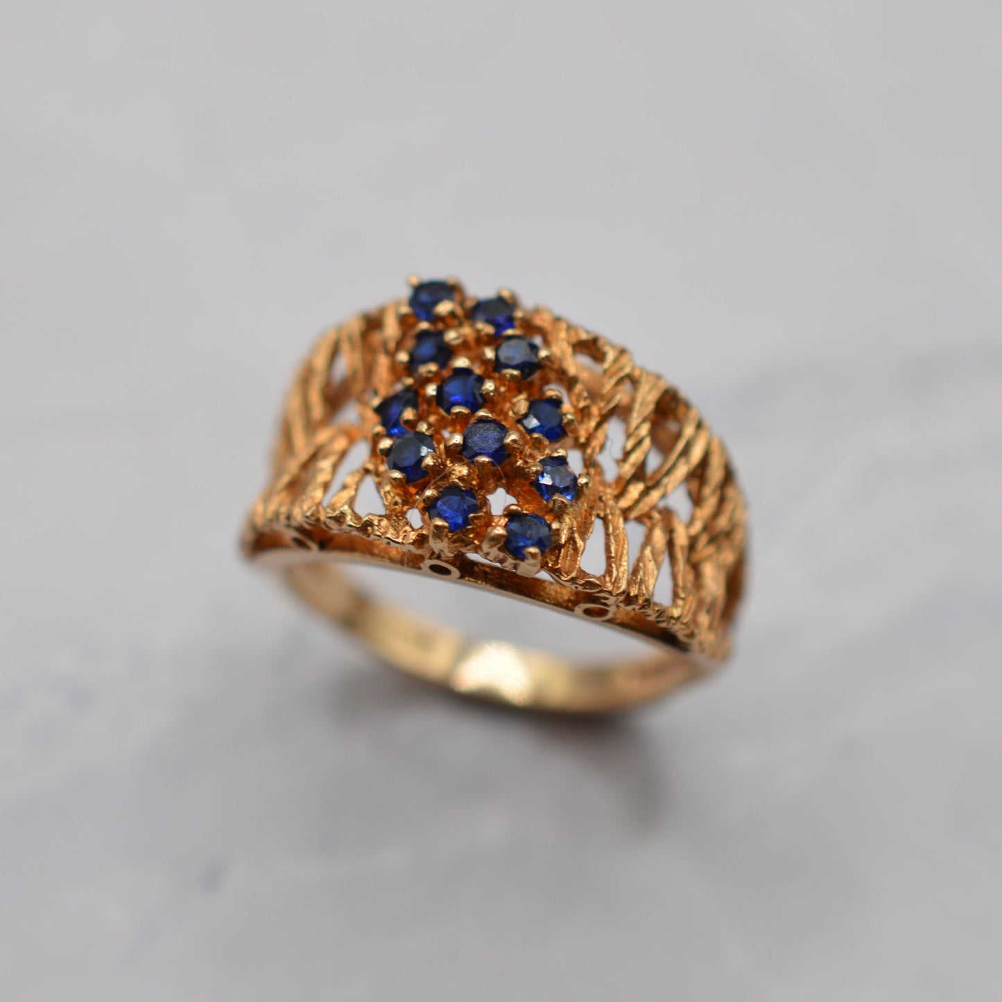 Brutalist 1970s Vintage 9ct Gold Sapphire Bark Ring