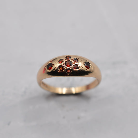 9ct Gold Garnet Floral Dome Ring