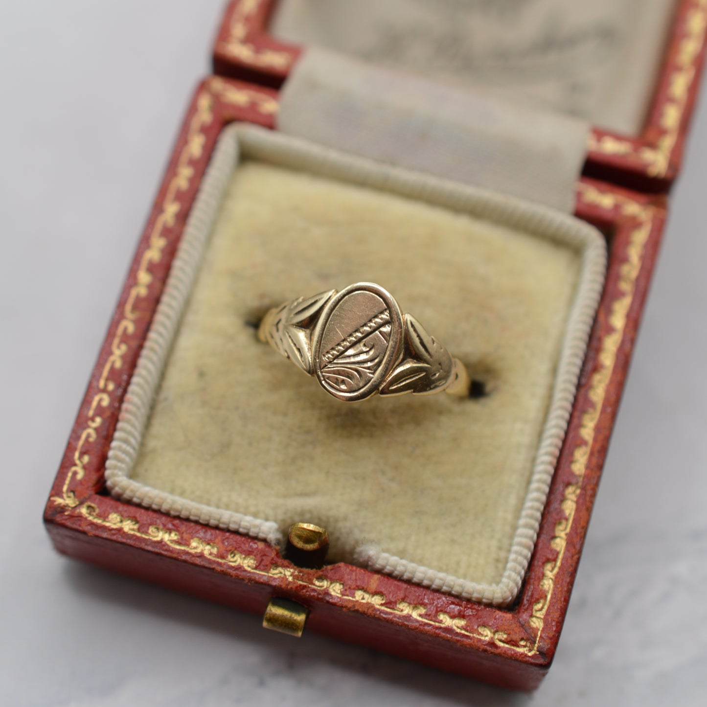 1970s Vintage 9ct Gold Shield & Foliate Signet Ring