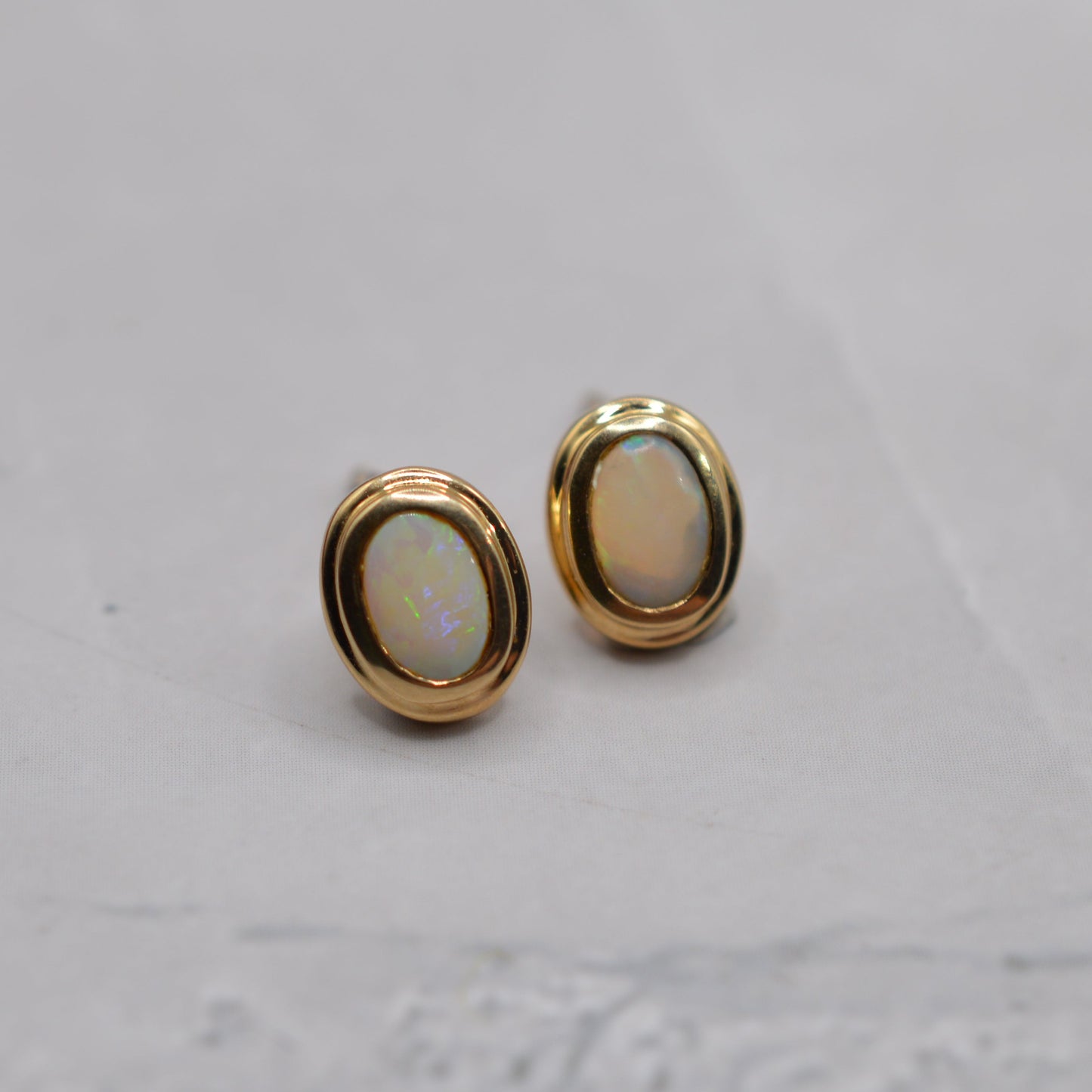 9ct Gold Opal Stud Earrings