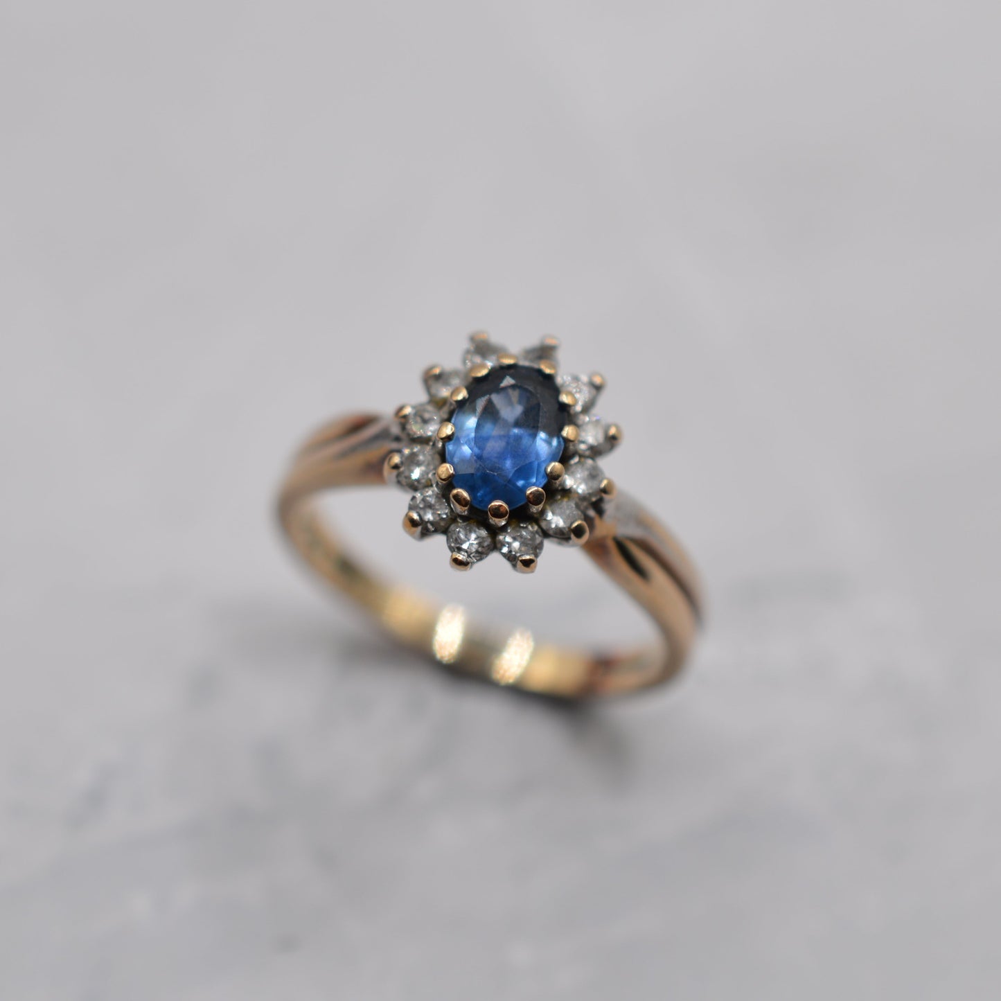 9ct Gold Sapphire & Diamond Cluster Ring