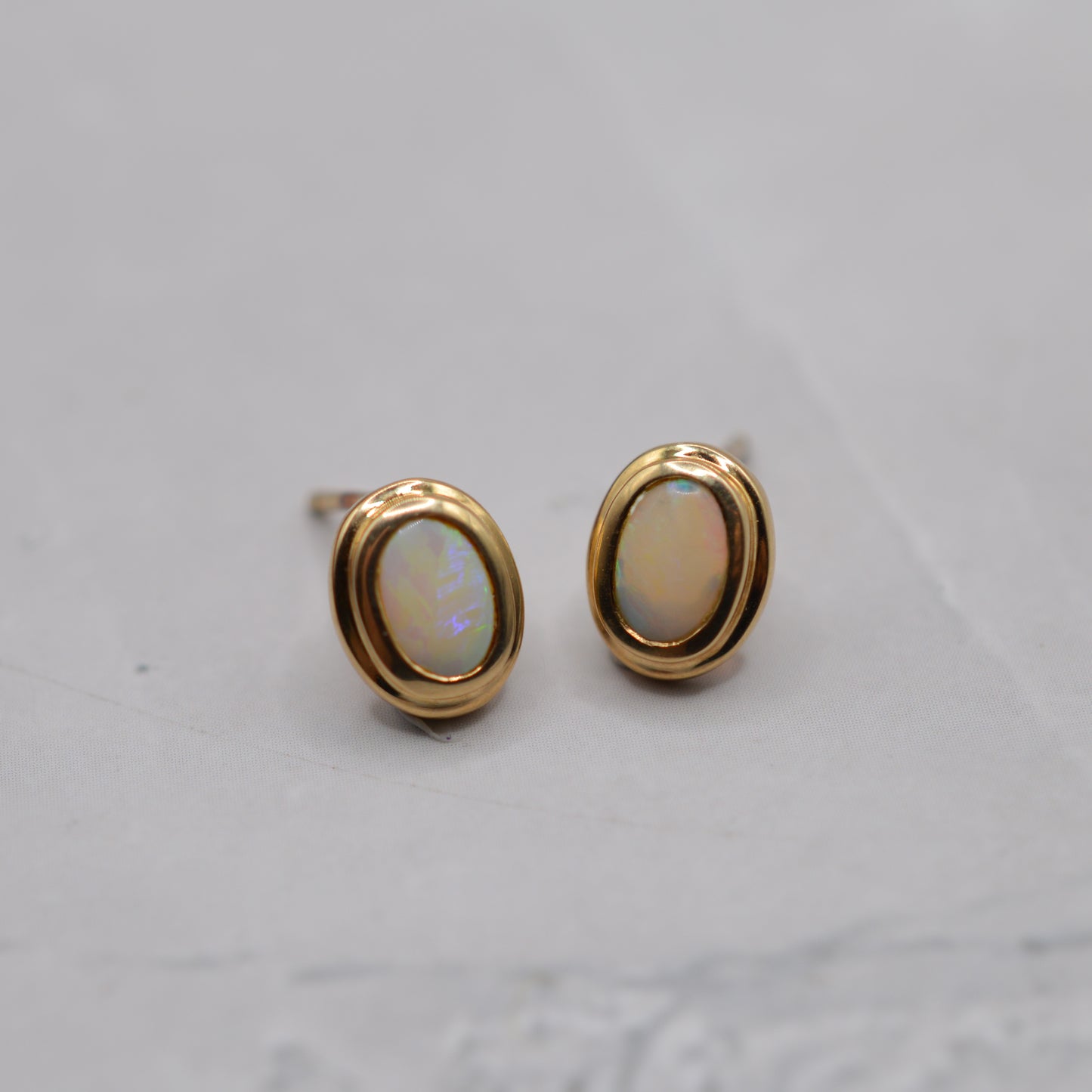 9ct Gold Opal Stud Earrings