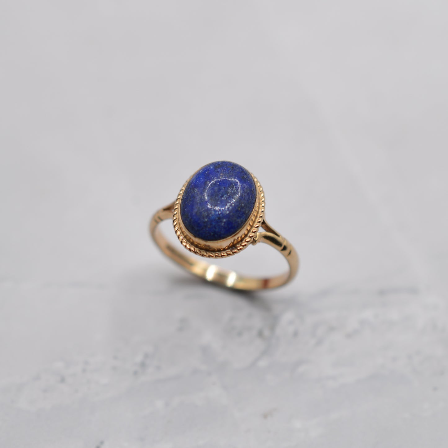 9ct Gold Lapis Lazuli Ring