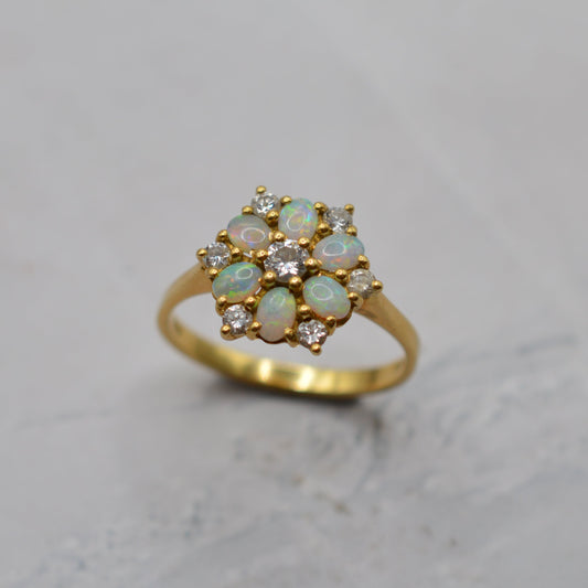 1970s Vintage 18ct Gold Opal & Diamond  Cluster Ring