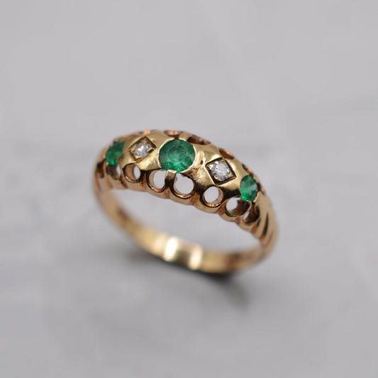1980s 9ct Gold Emerald & Diamond Ring