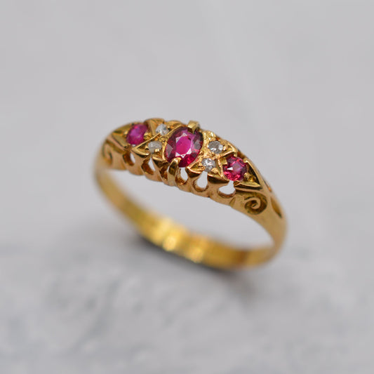 Antique 1909 Edwardian 18ct Gold Ruby & Diamond Boat Ring