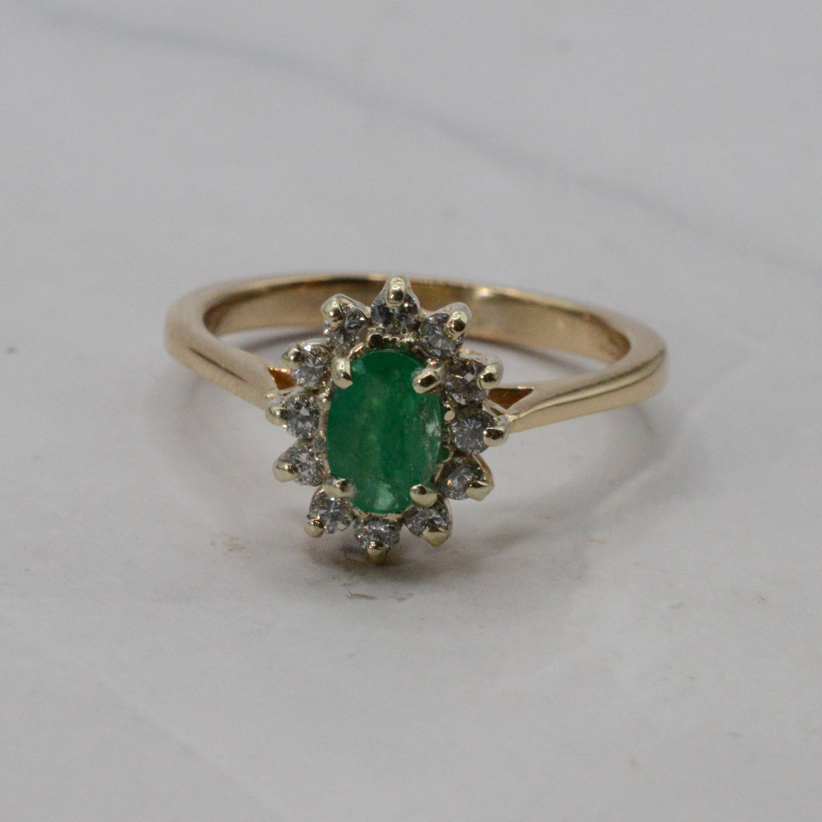 18ct Gold Emerald & Diamond Cluster Ring