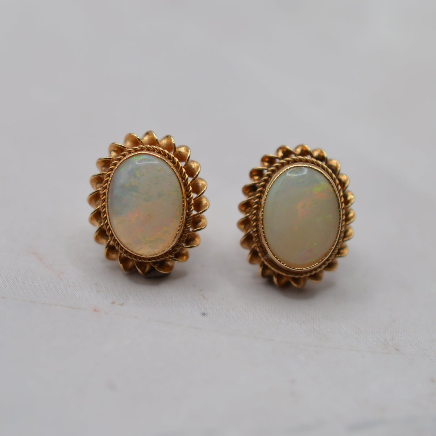 Vintage 9ct Gold Opal Stud Earrings
