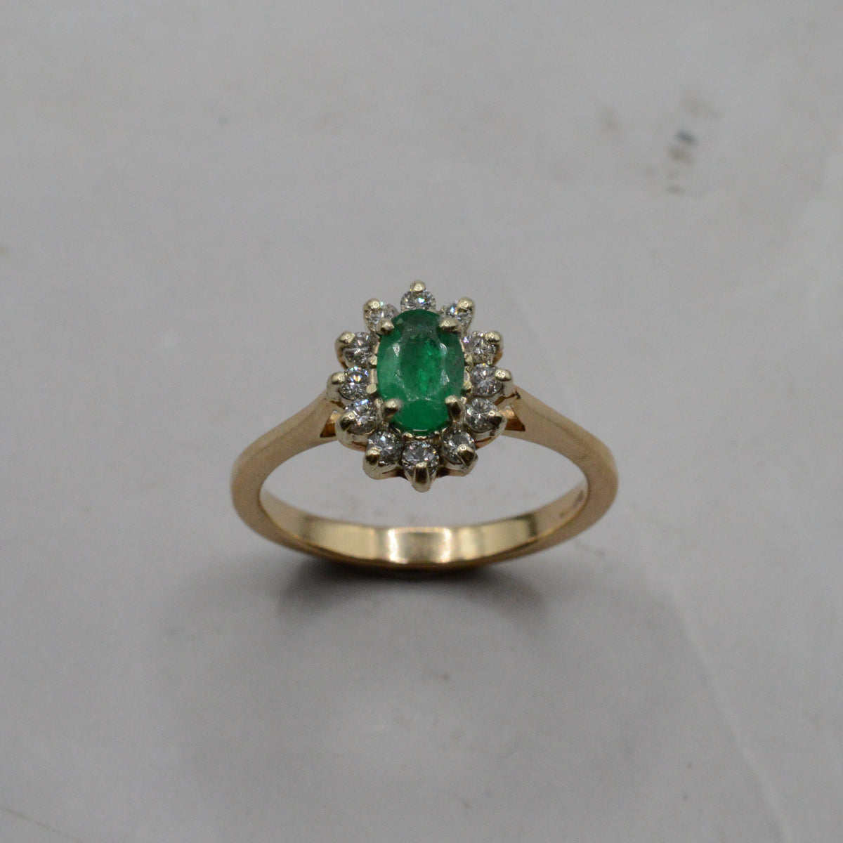 18ct Gold Emerald & Diamond Cluster Ring