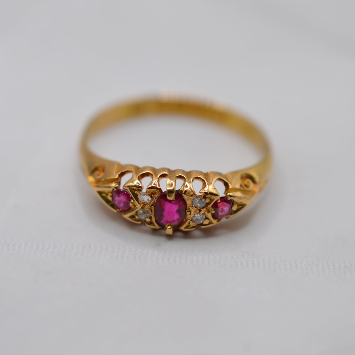Antique 1909 Edwardian 18ct Gold Ruby & Diamond Boat Ring