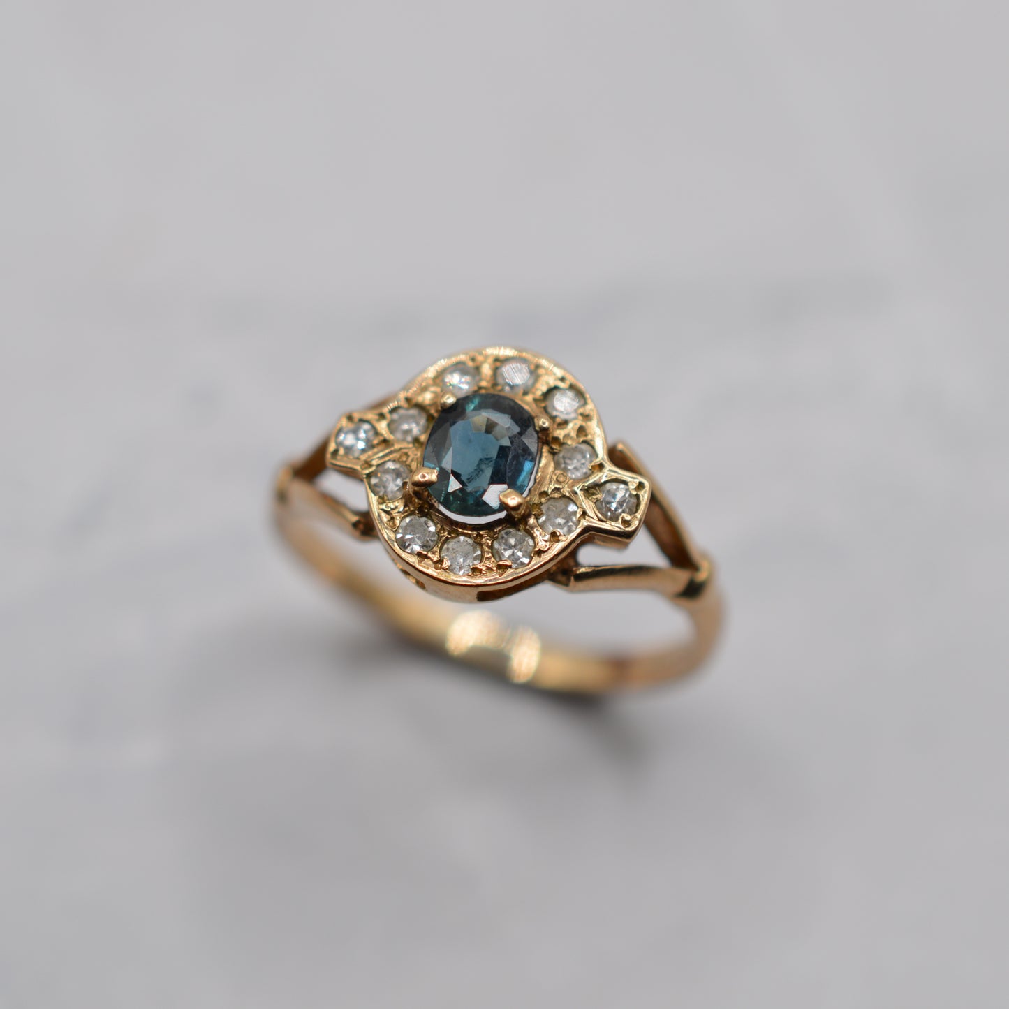 1970s Vintage 9ct Gold Sapphire & Diamond Cluster Ring