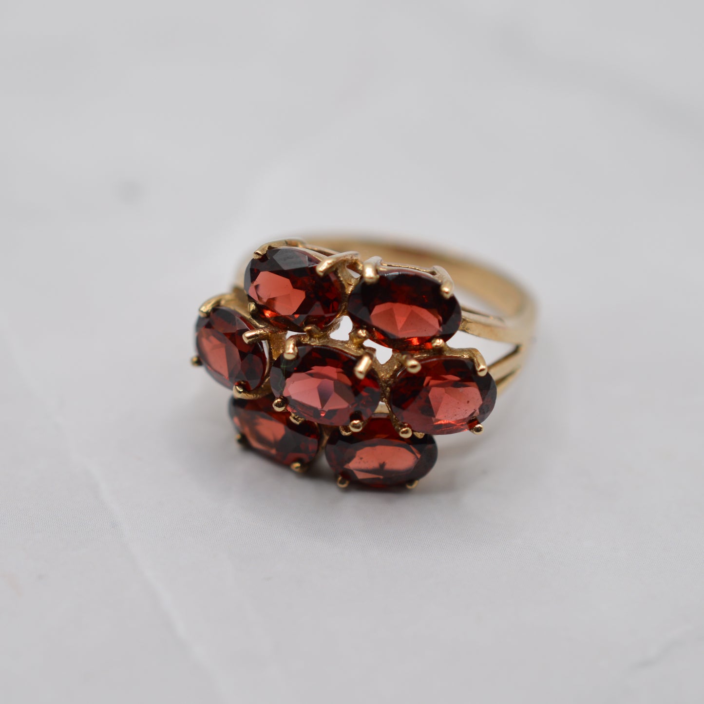 Y2K Chunky 9ct Gold Garnet Cluster Ring