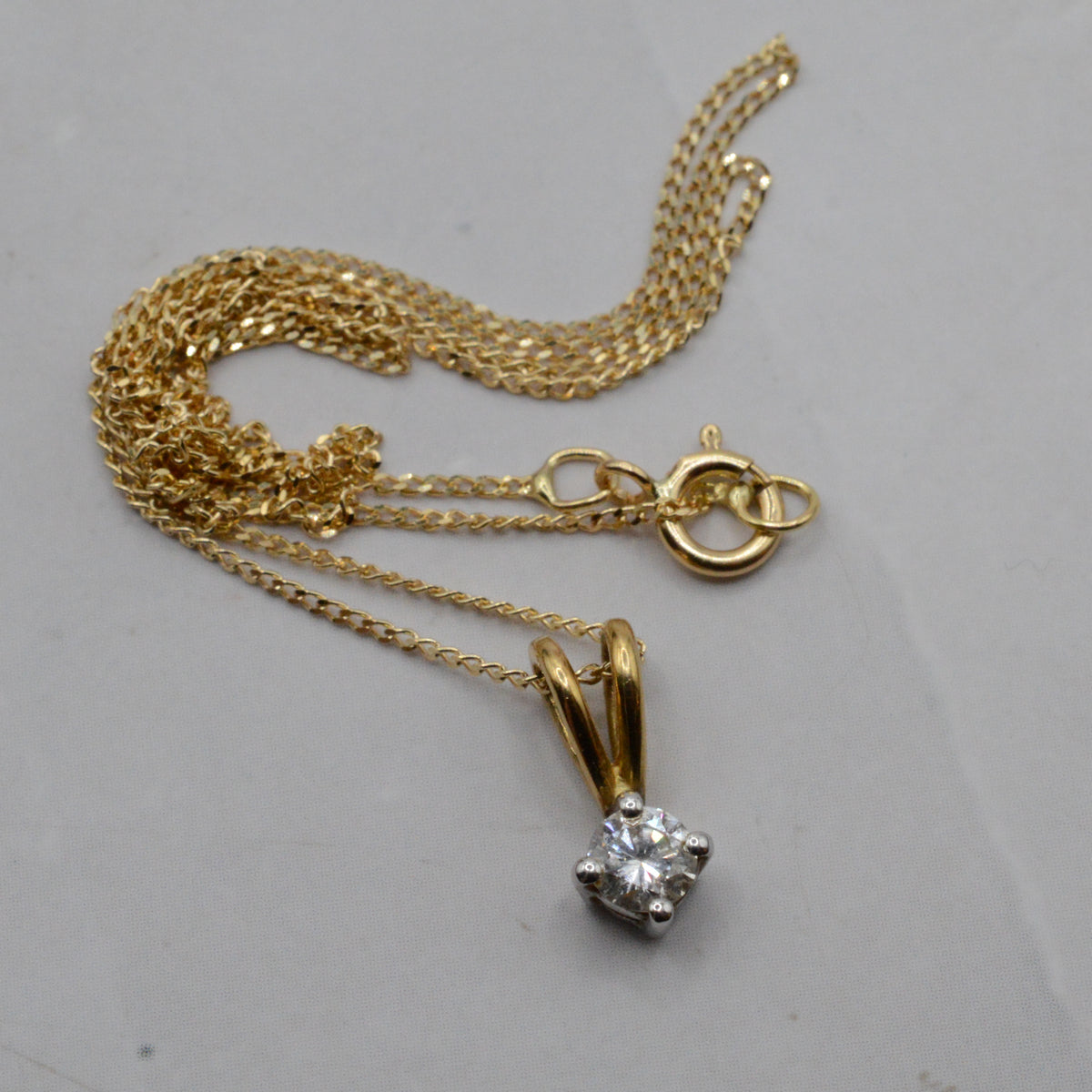 Y2K 18ct Gold Diamond Solitaire Pendant Necklace (16”)