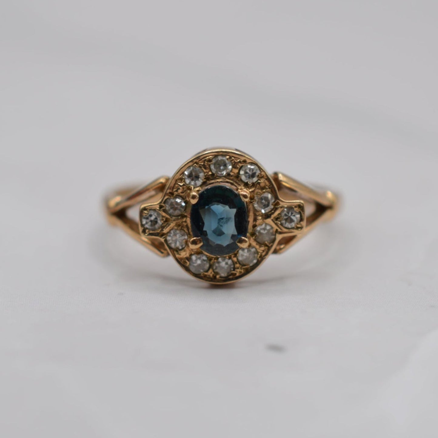 1970s Vintage 9ct Gold Sapphire & Diamond Cluster Ring