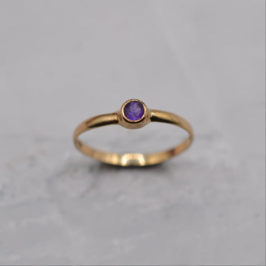 1980s 9ct Gold Amethyst Bezel-Set Ring