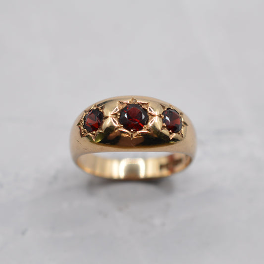 Chunky 1970s Vintage 9ct Gold Garnet Gypsy Trilogy Ring