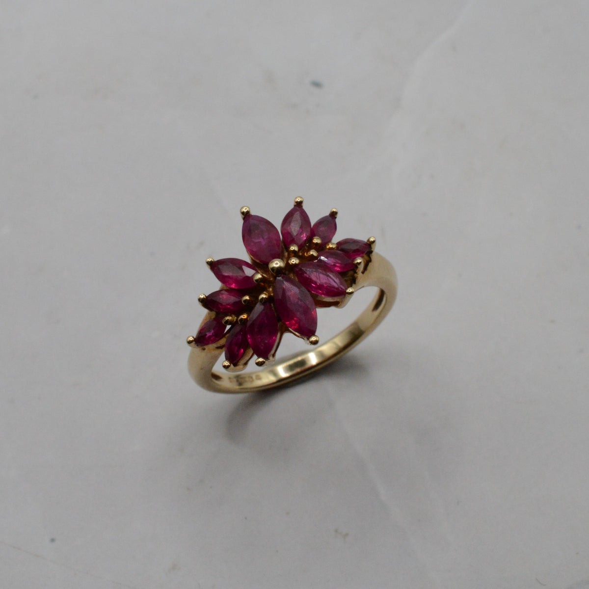 Y2K 9ct Gold Ruby Cluster Ring