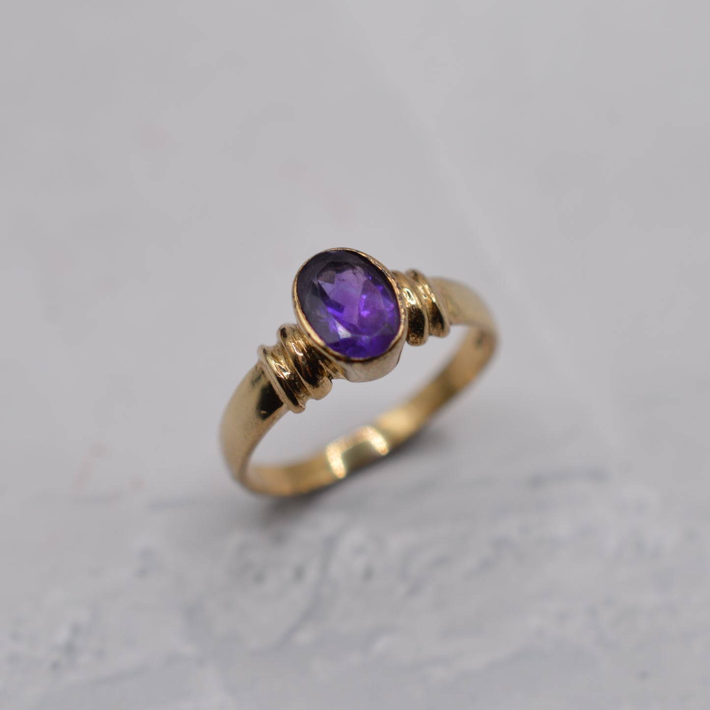 9ct Gold Bezel-Set Amethyst Solitaire Ring