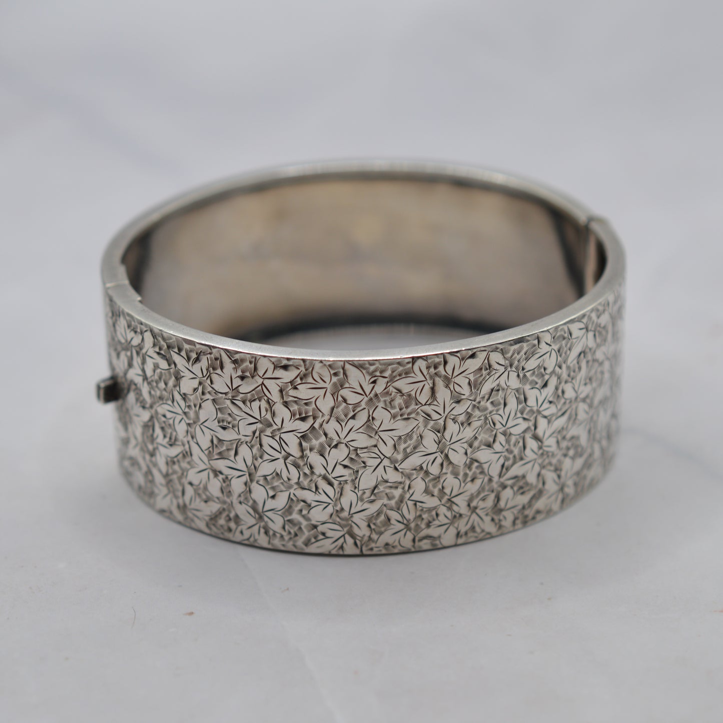 Antique Victorian Silver Ivy Foliate Bangle