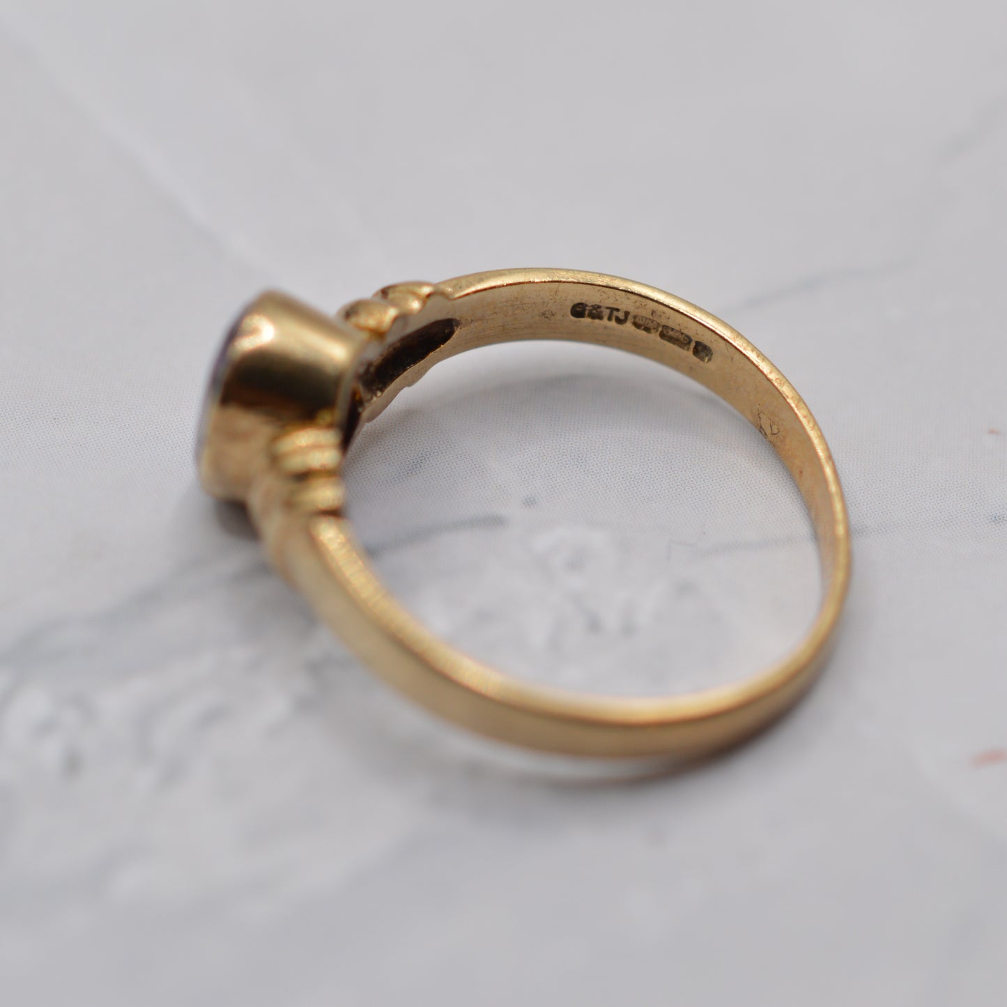 9ct Gold Bezel-Set Amethyst Solitaire Ring