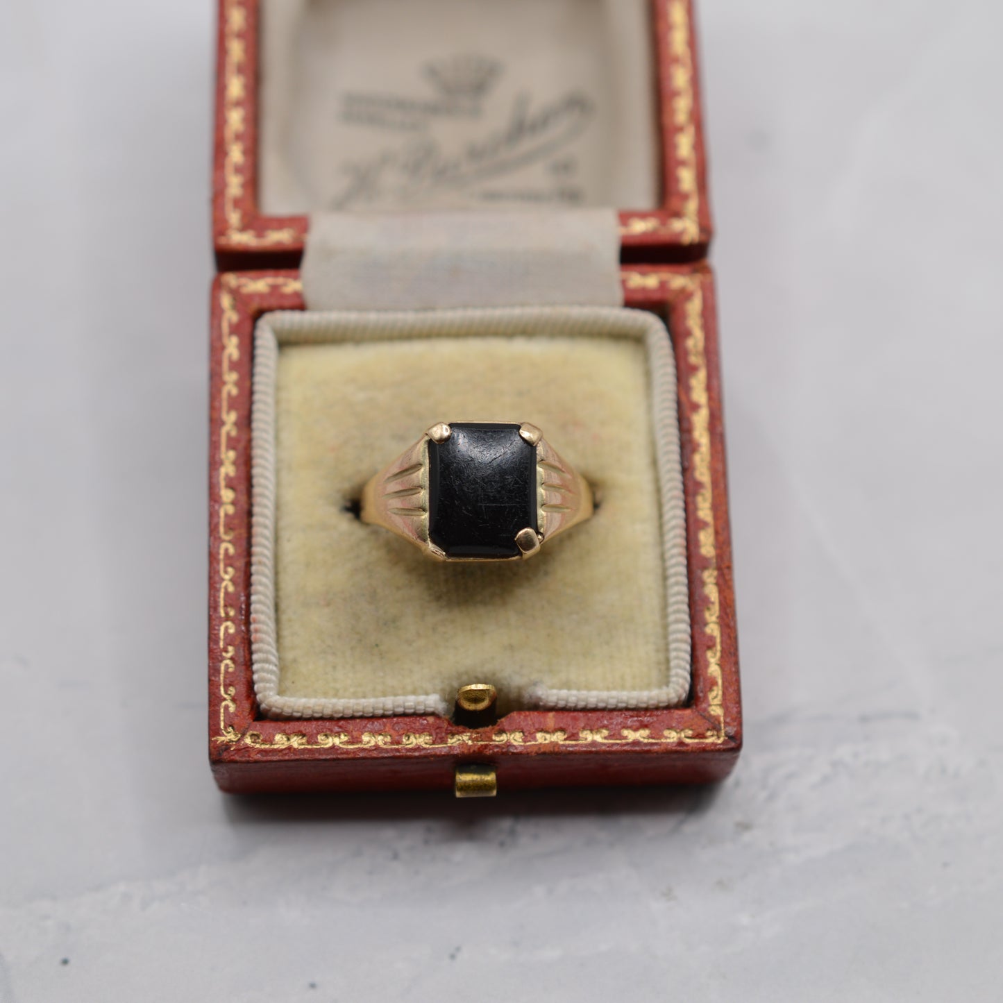 1960s Vintage 9ct Gold Onyx Signet Ring