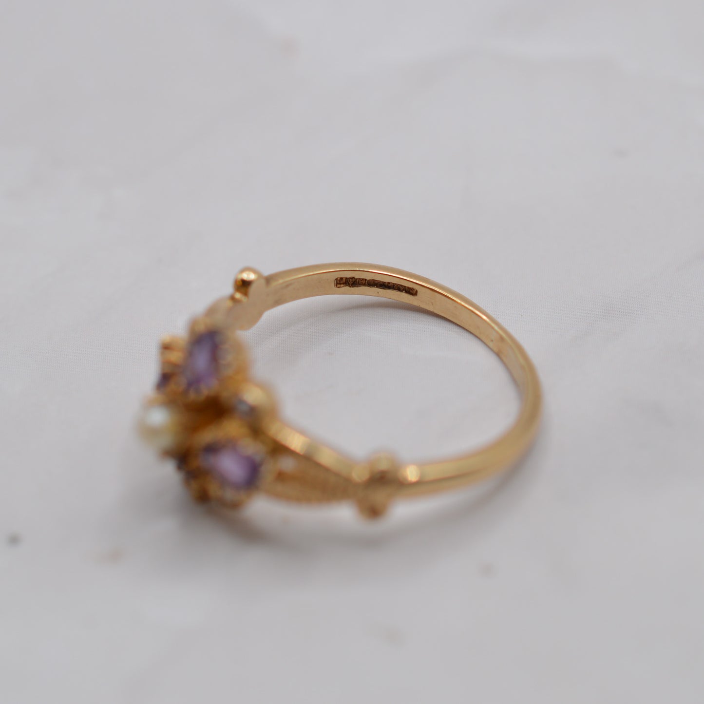 9ct Gold Amethyst & Pearl Cluster Ring