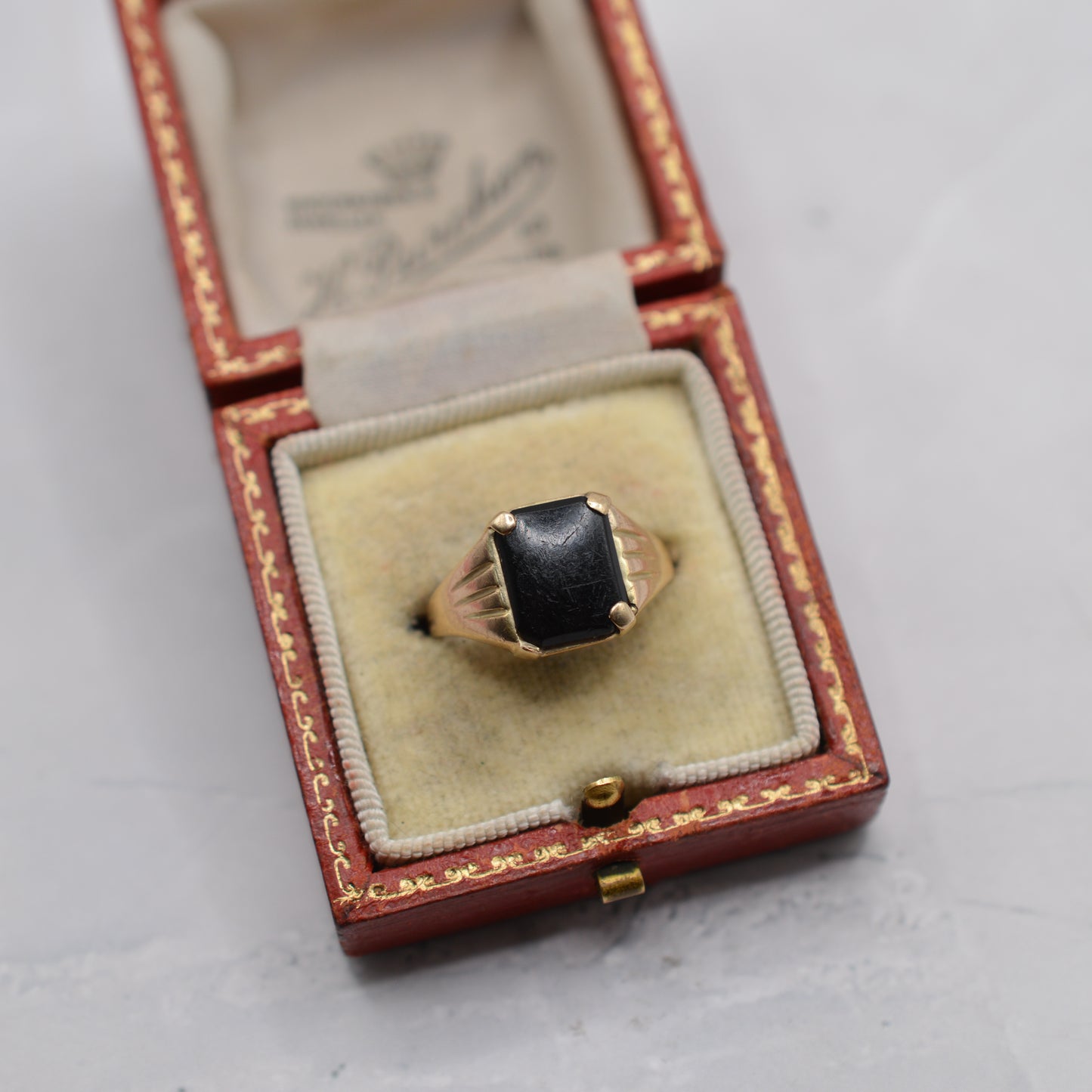 1960s Vintage 9ct Gold Onyx Signet Ring