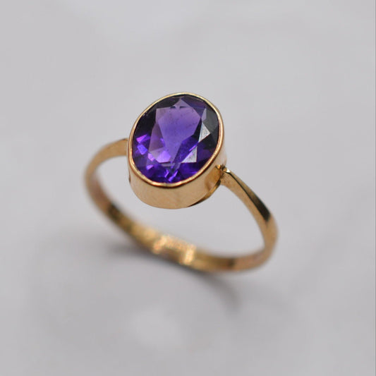 1990s 9ct Gold Amethyst Bezel-Set Ring