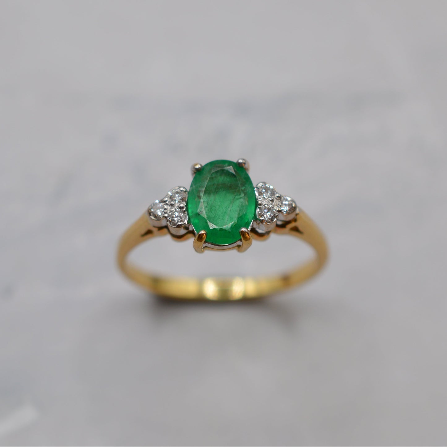 1990s 18ct Gold Emerald & Diamond Ring