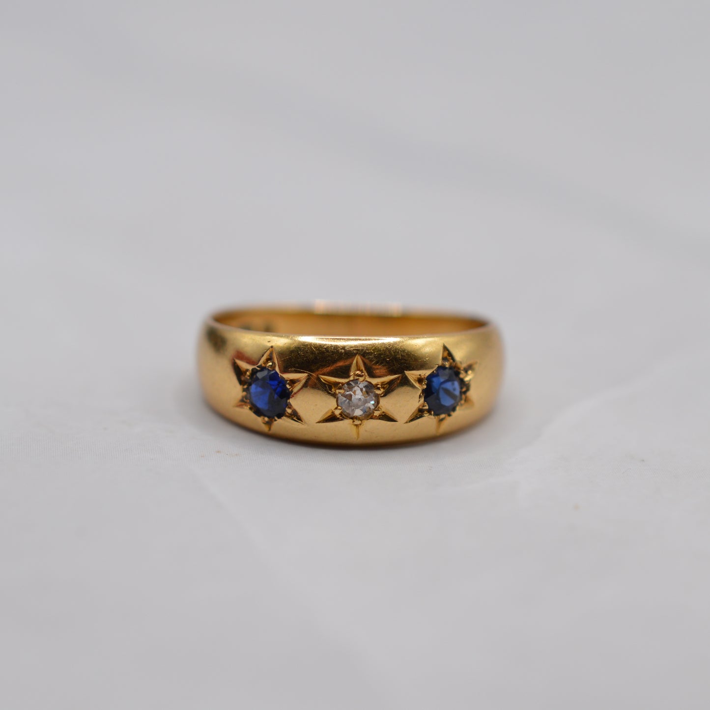 1898 Victorian 18ct Gold Sapphire & Diamond Gypsy Trilogy Ring