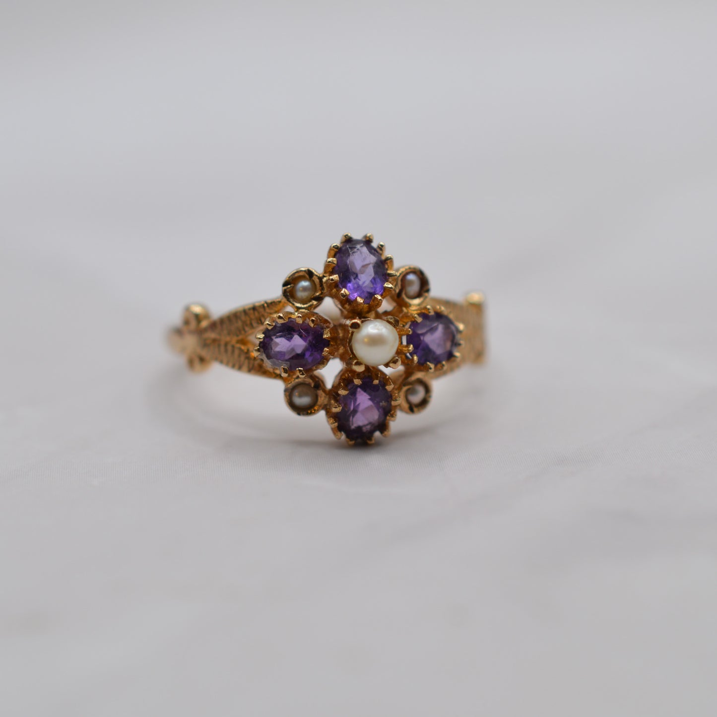9ct Gold Amethyst & Pearl Cluster Ring