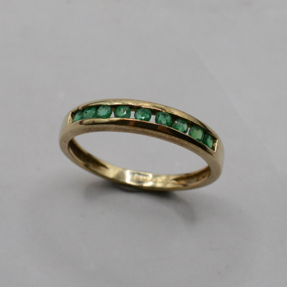 Y2K 9ct Gold Emerald Half-Eternity Ring