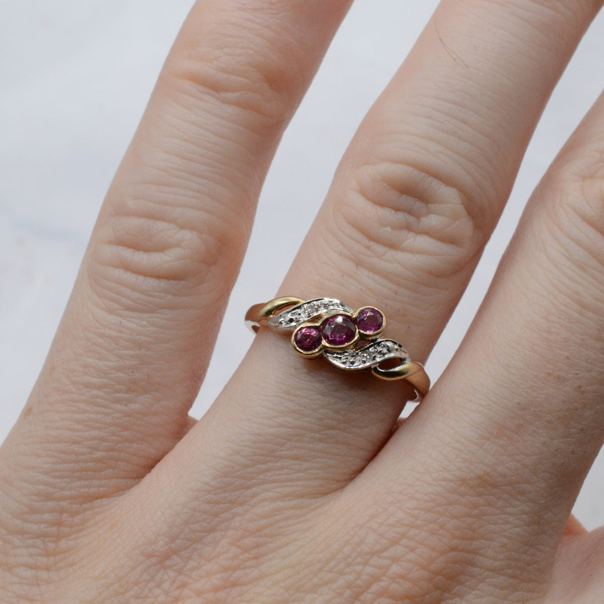 1990s 9ct Gold Ruby & Diamond Twist Ring